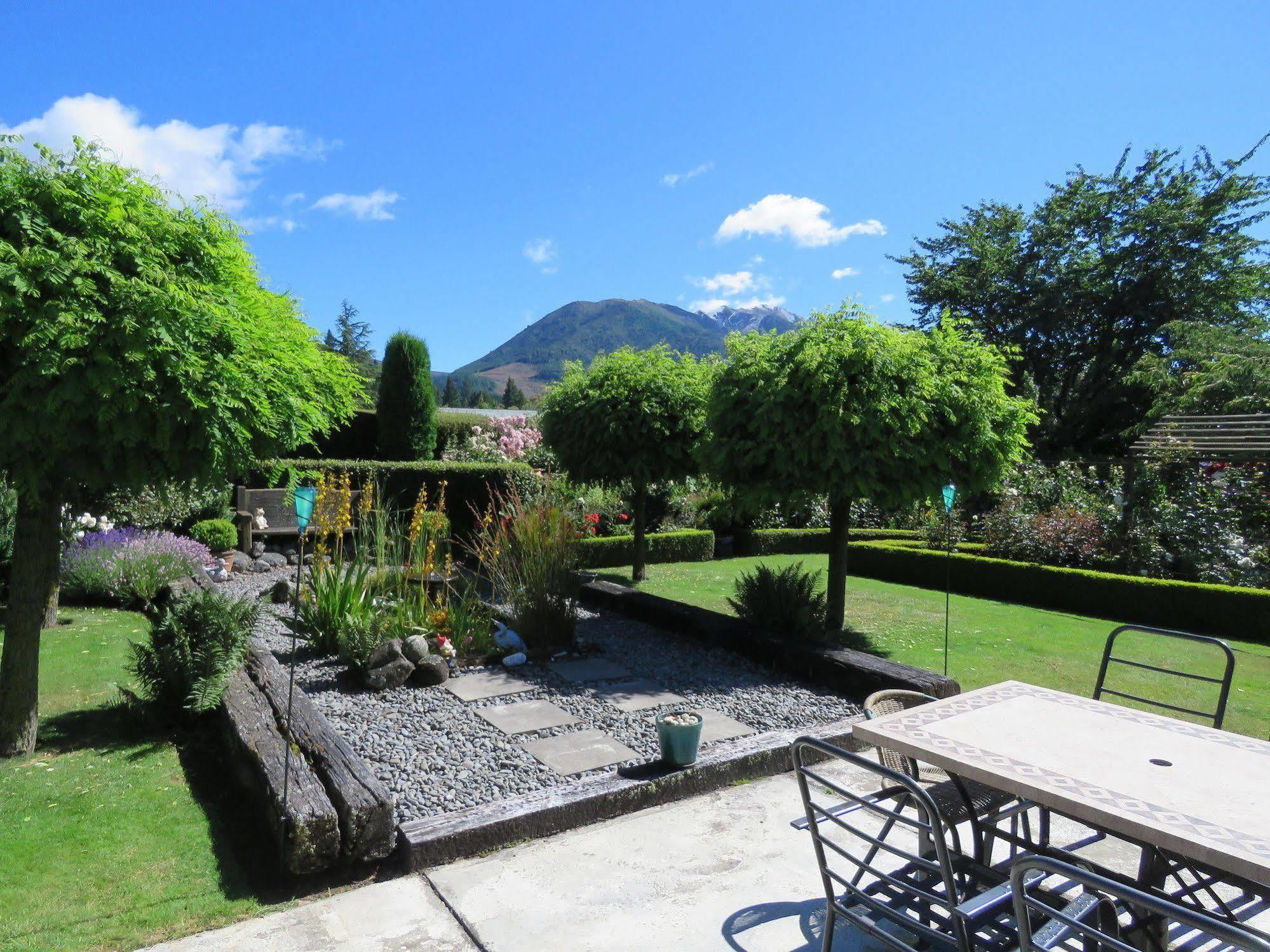 Marchmont Gardens Bed and Breakfast Hanmer Springs Exteriör bild